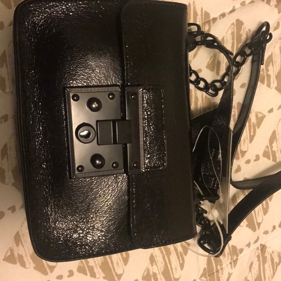 Satchel - Picture 1 of 5